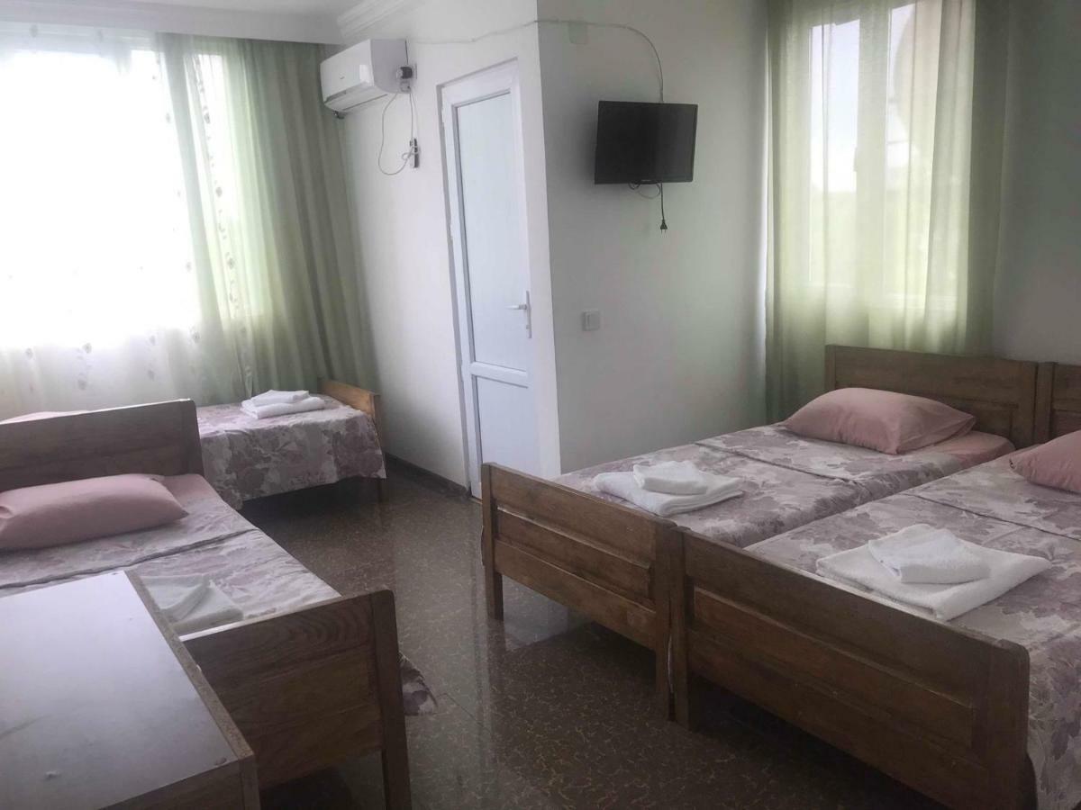 Hotel Twins Kobuleti Exterior foto